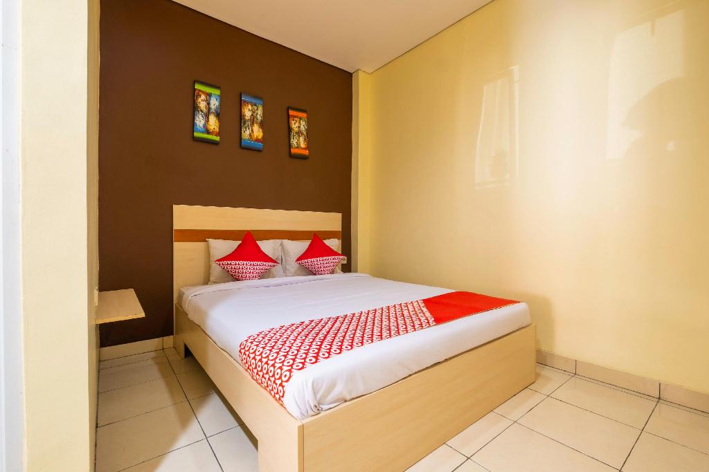 OYO 2947 Cluster Harris Home Stay & Kos - Tap to explore photos