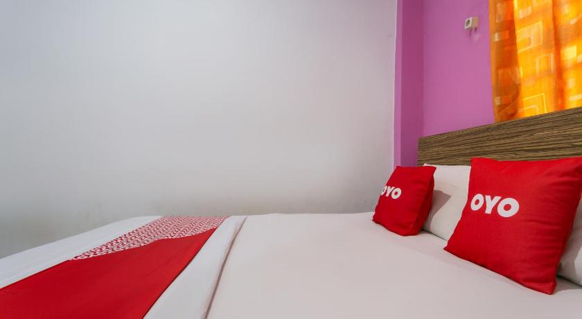 Hotel O Wisma Focus - Tap to explore photos