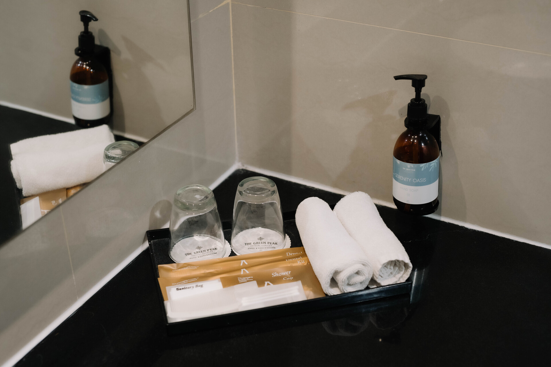The Green Peak, ARTOTEL Curated Room Type - Executive King Room