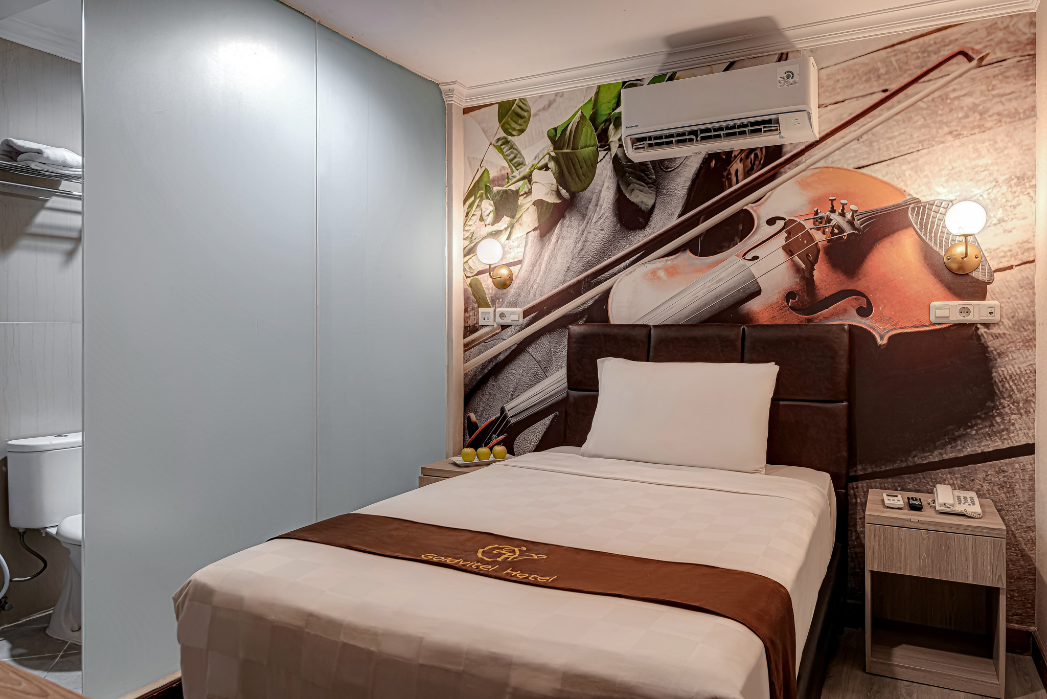 GoldVitel Hotel Surabaya - Tap to explore photos