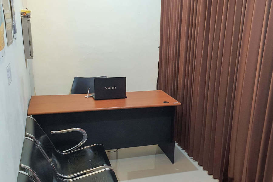 2, RedDoorz @ Darmo Park 1 Surabaya, Surabaya