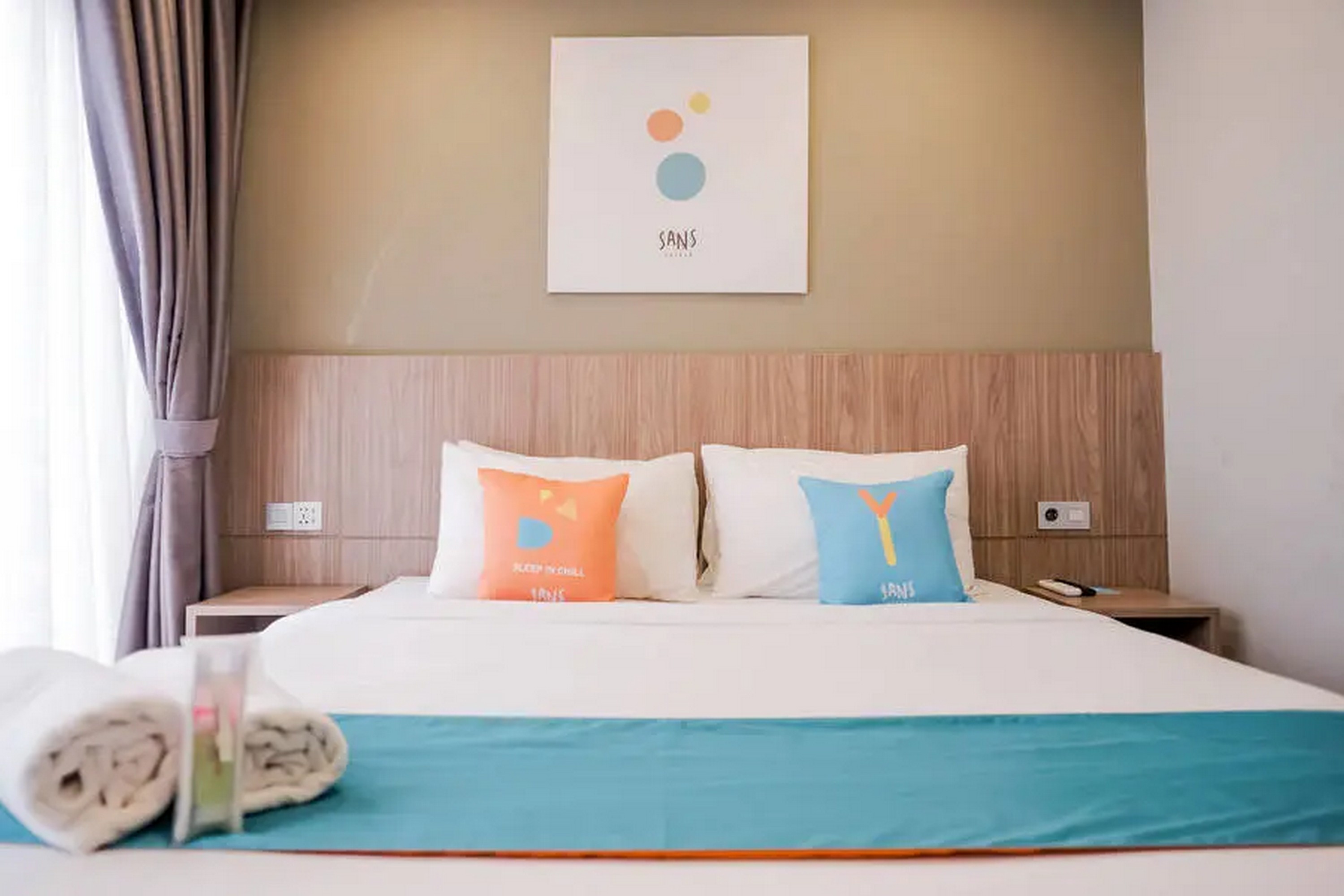 Sans Hotel Puri Indah Jakarta Room Type - Suite