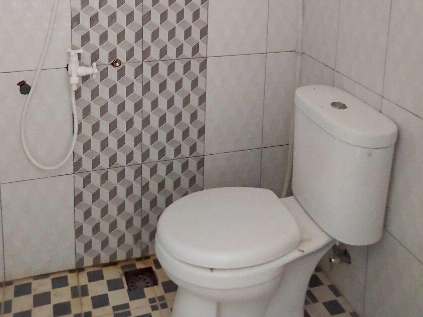 RedDoorz Syariah near Exit Tol Pemalang Room Type - RedDoorz Twin Room