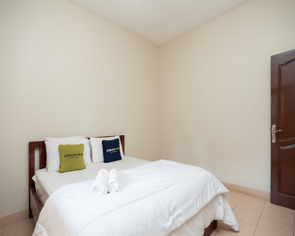 Urbanview Hotel Syariah Insani Cisarua Puncak Room Type - Villa