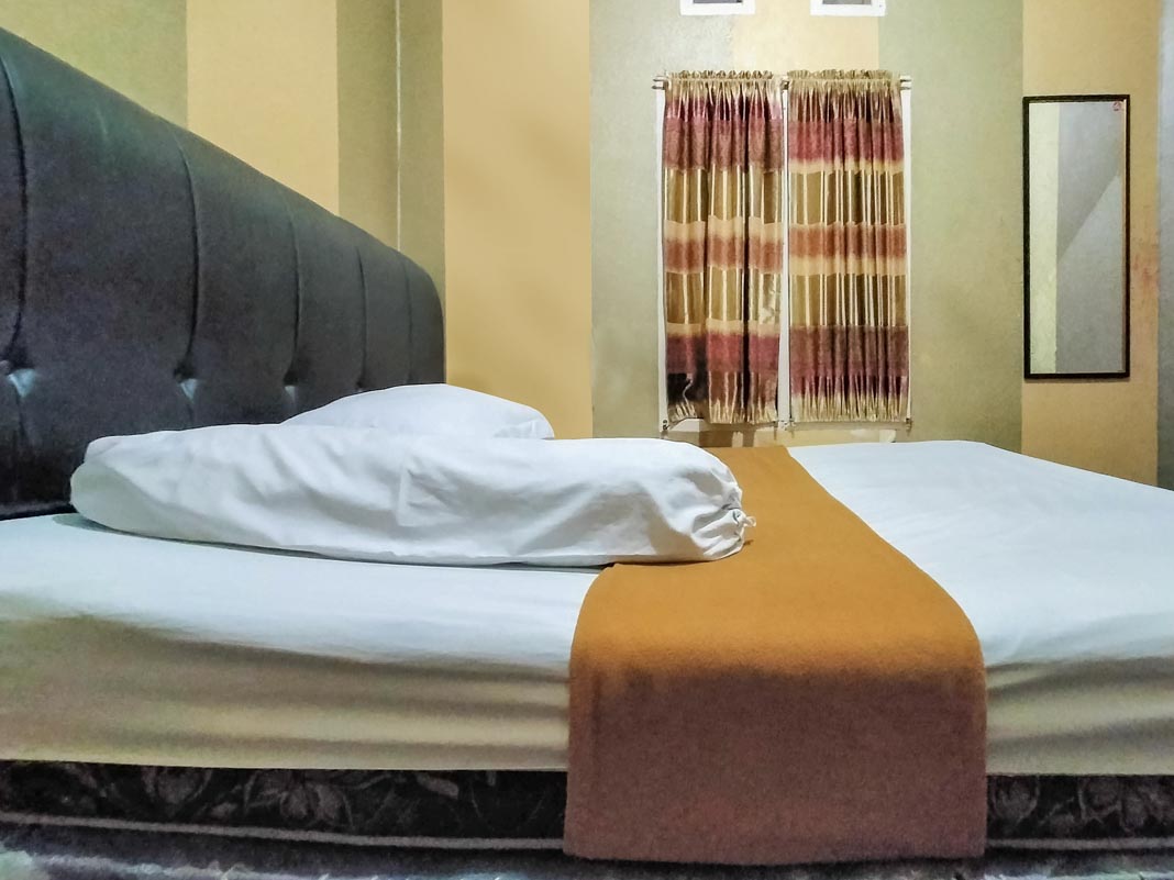 Hotel Fikry Toli Toli Room Type - Deluxe Room