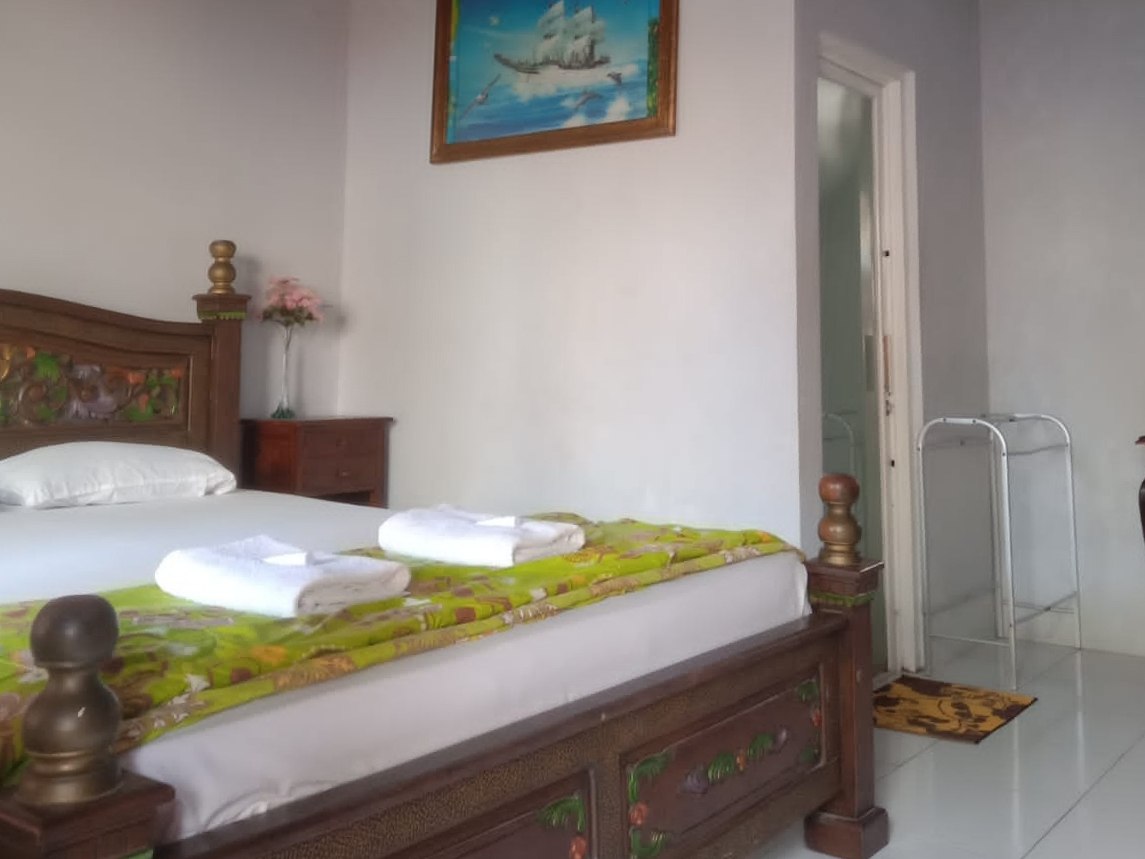 Puri Karimunjawa RedPartner Room Type - Deluxe Room