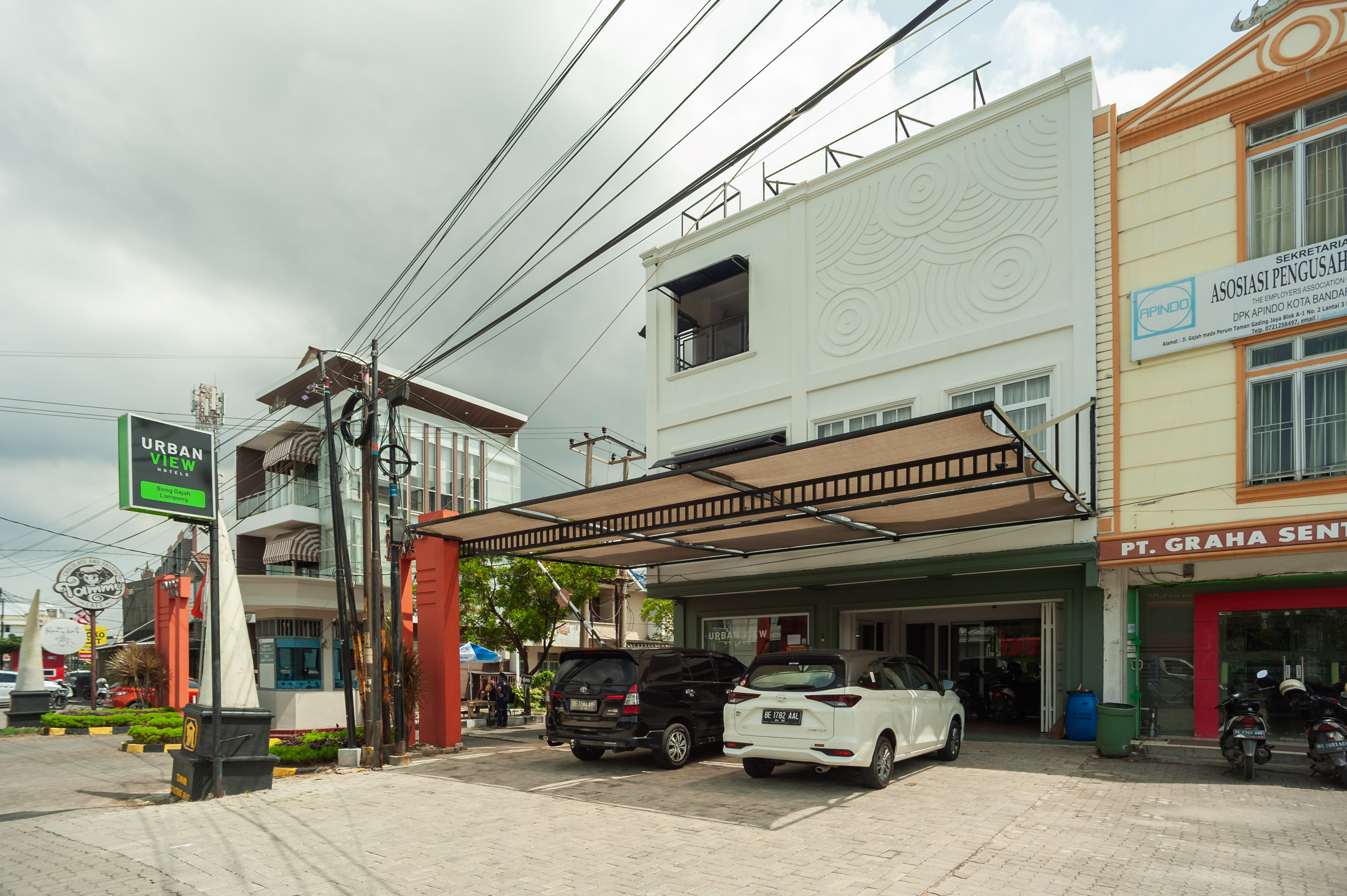 Urbanview Hotel Bong Gajah Lampung Room Type - Twin Room