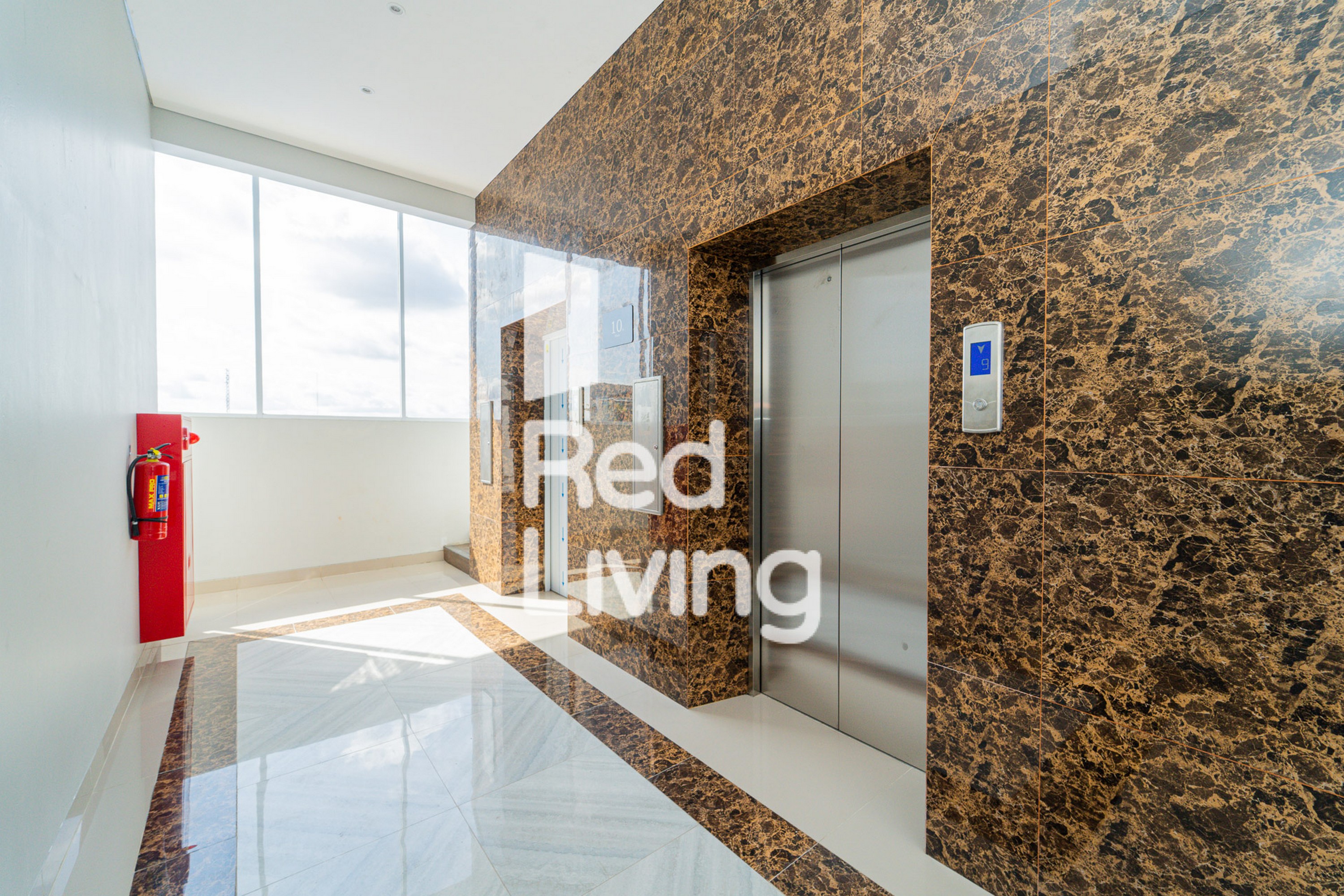 5, RedLiving Apartemen Premium Exclusive Seturan with Netflix, Sleman