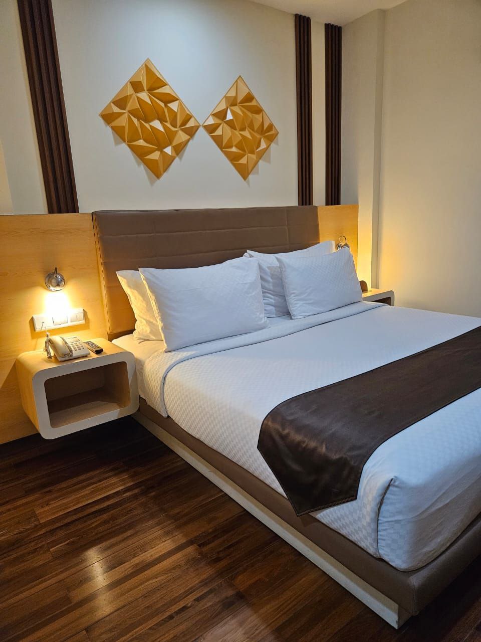 Sub City Hotel Room Type - Superior King
