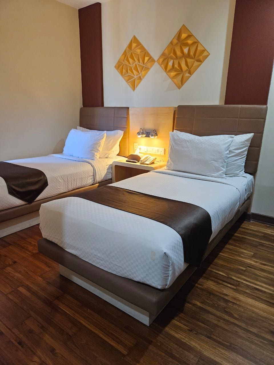 Sub City Hotel Room Type - Superior Twin