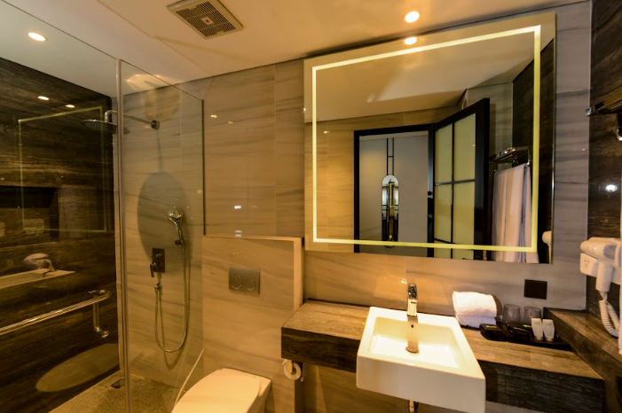 Nata Azana Hotel Solo Room Type - Grand Deluxe King