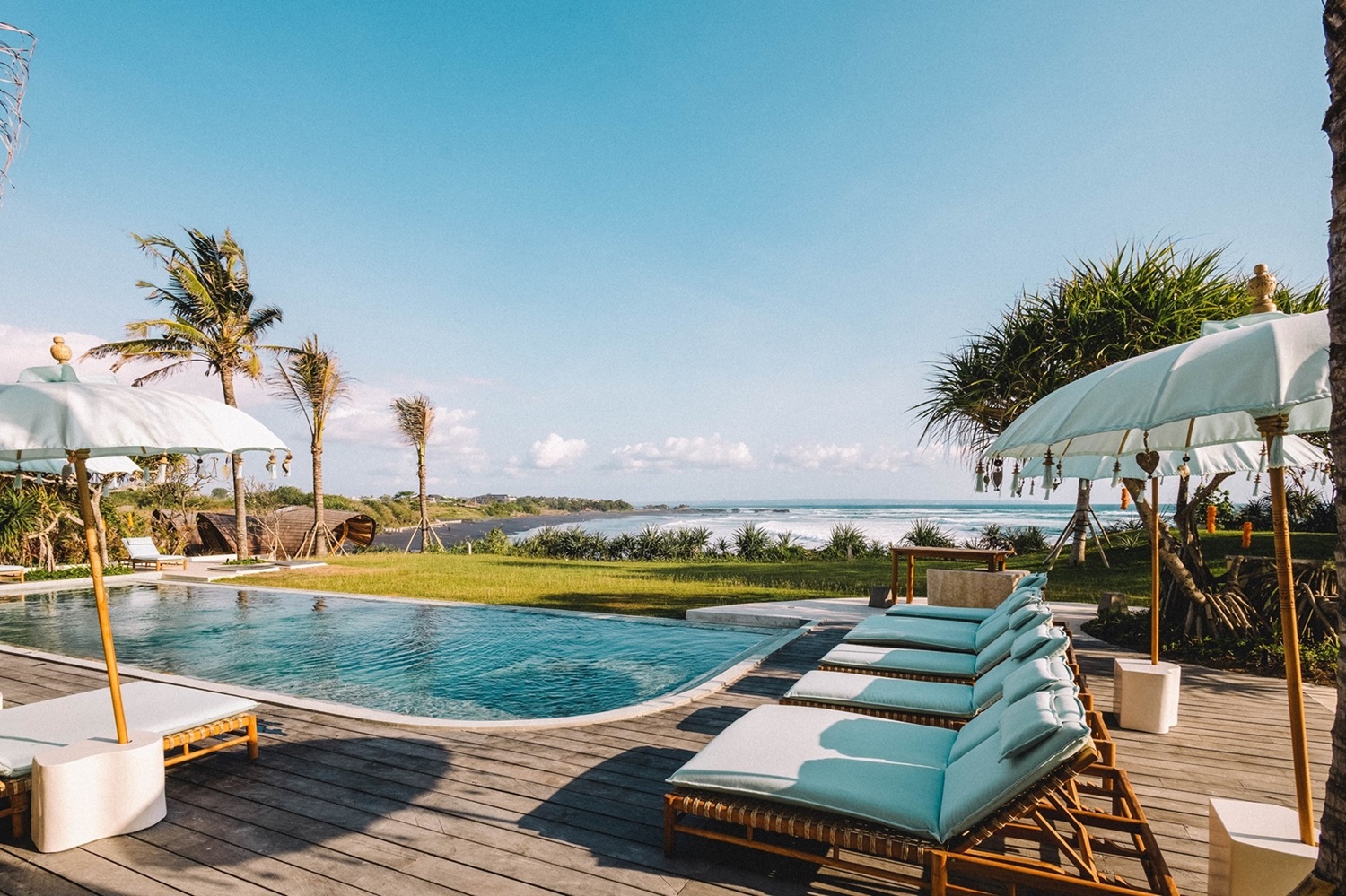Oshom Bali - Tap to explore photos