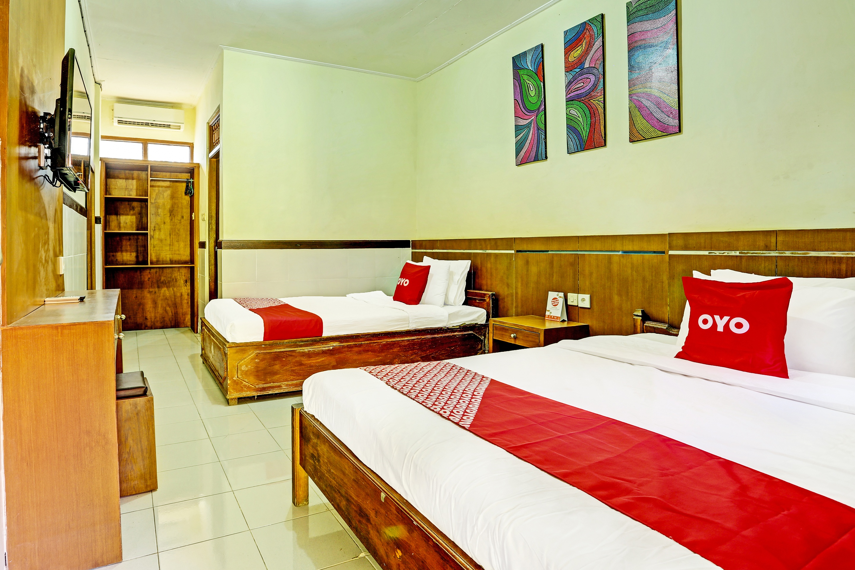 OYO Collection O 91125 Puri Dewa Bharata Room Type - Deluxe Family Room