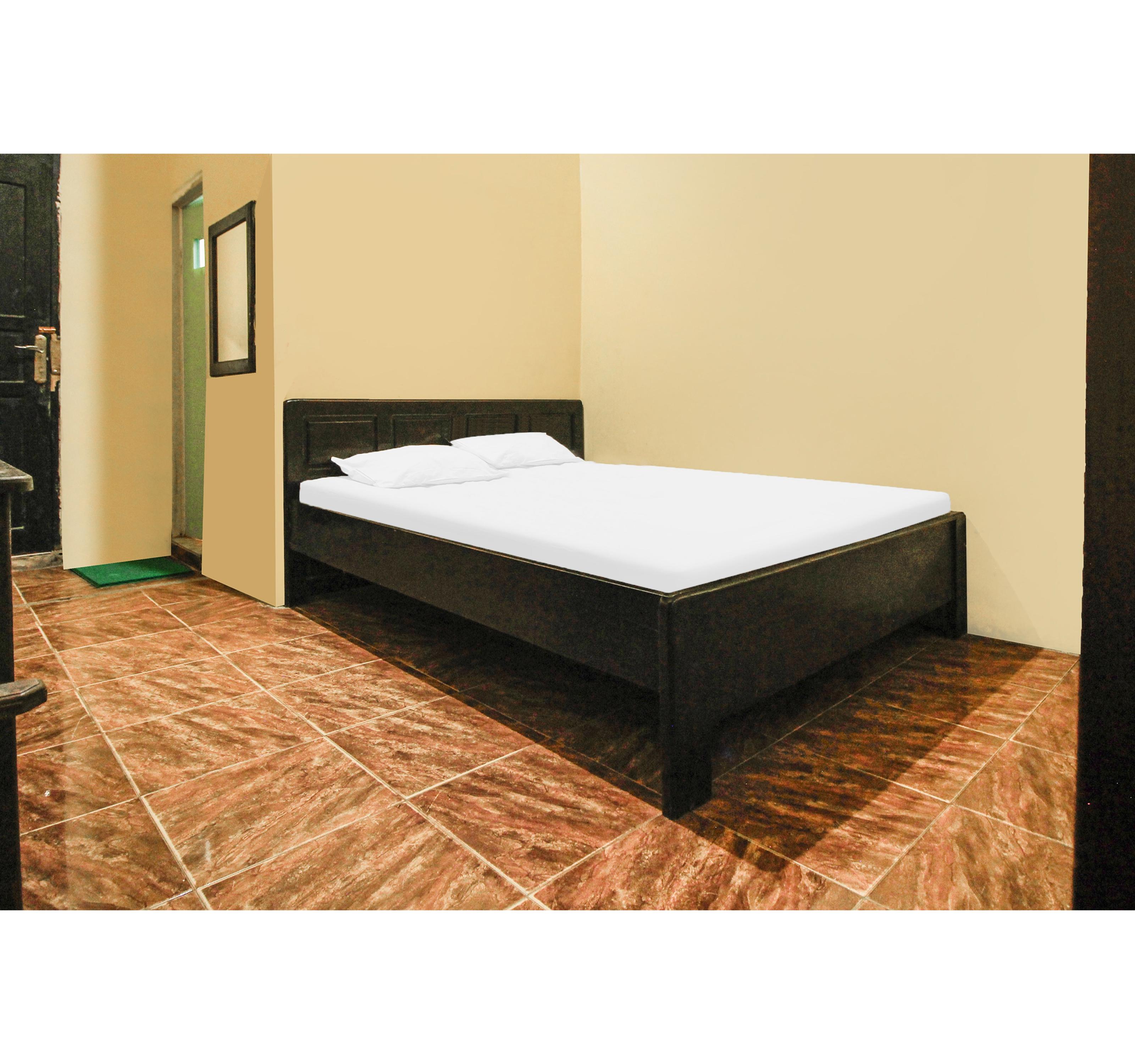 OYO 91855 Big Hotel Kendari - Tap to explore photos