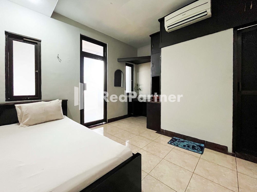 Griya Borobudur Malang Syariah RedPartner Room Type - Deluxe Room