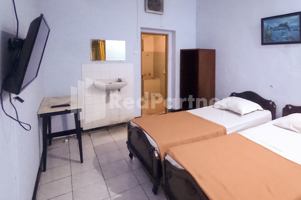 Hotel Palem 1 Syariah RedPartner Room Type - Standard Twin Room