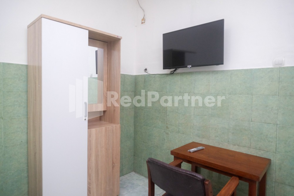 Kostel Satu Semarang RedPartner Room Type - Twin Room
