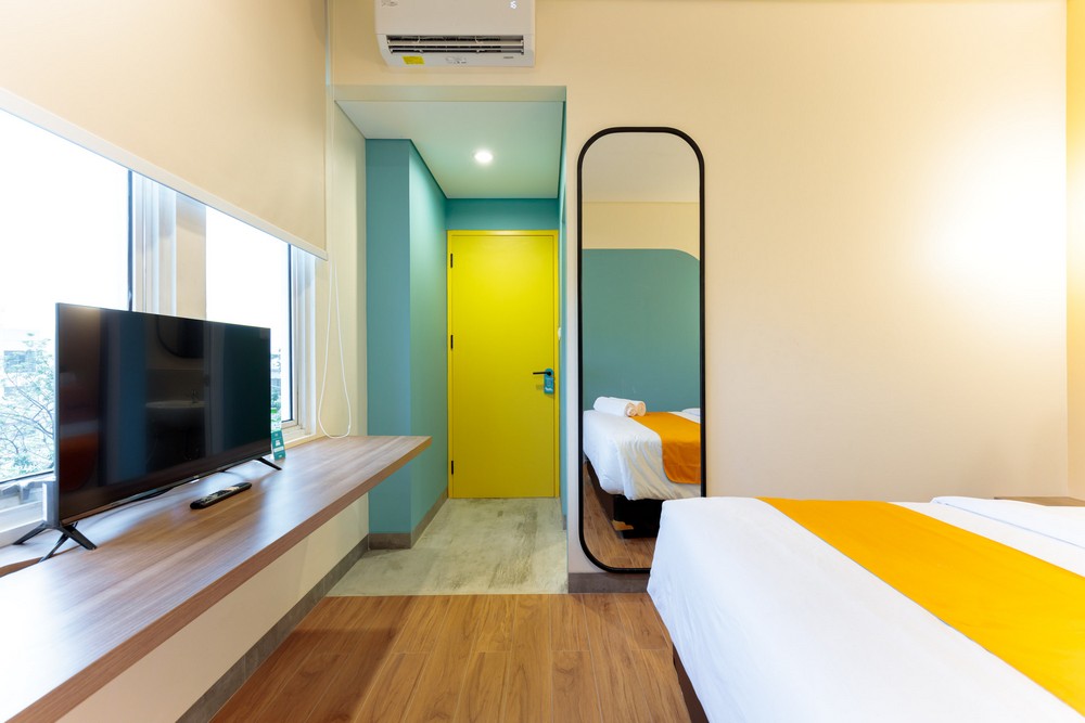 Sans Hotel Kelapa Gading Jakarta - Tap to explore photos