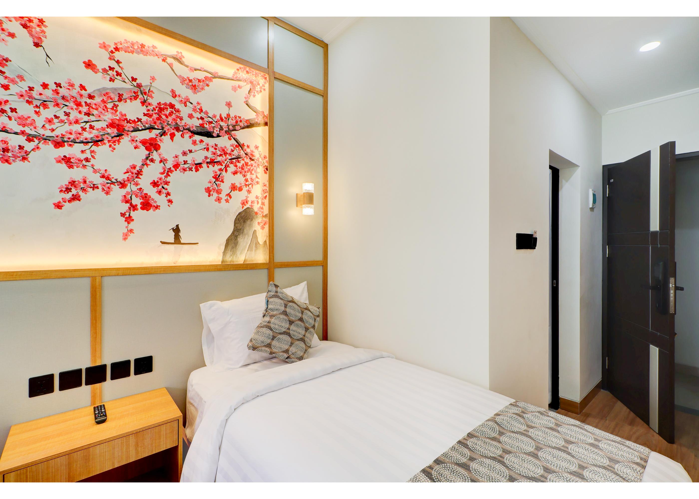 Collection O Samurai Hotel Room Type - Suite Twin