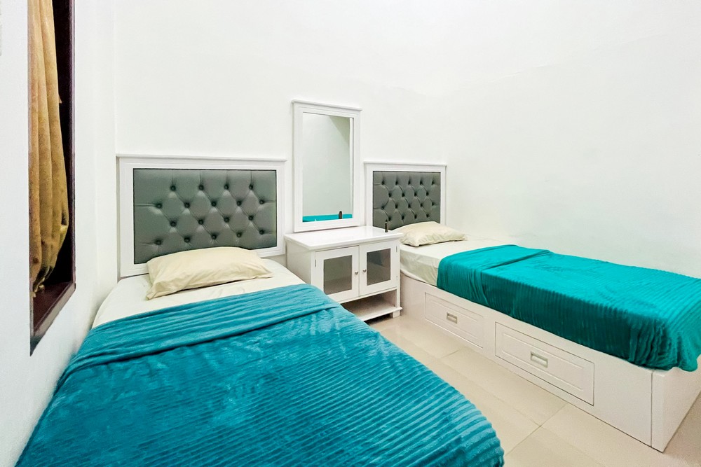 De Farasat Hotel Syariah RedPartner Room Type - Twin Room