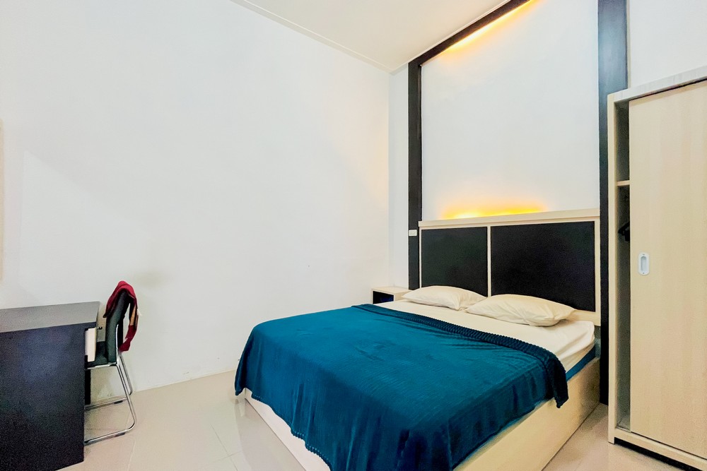 De Farasat Hotel Syariah RedPartner Room Type - Deluxe Room