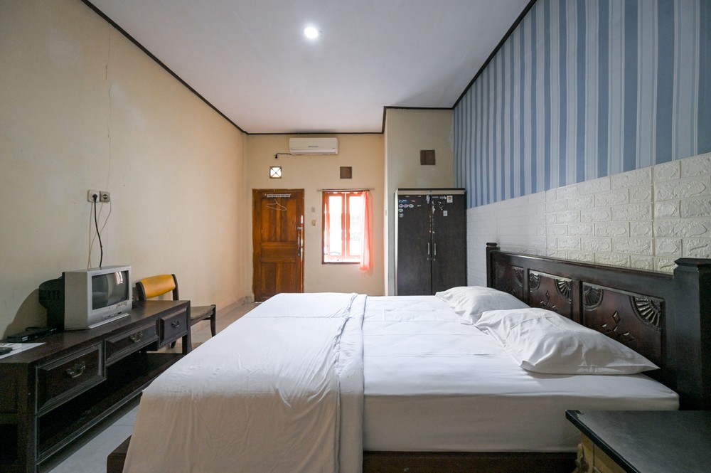 Pondok Syariah Denpasar Mitra RedDoorz - Tap to explore photos