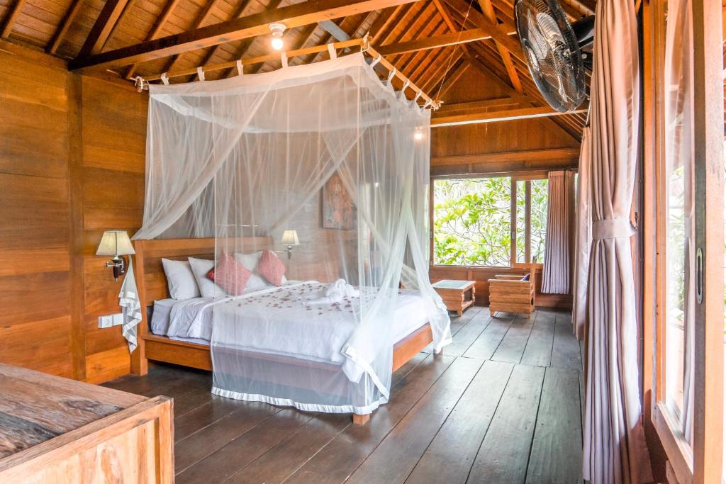Sari Bamboo Bungalows Room Type - Two-Bedroom Villa with Private Pool Sari Bamboo Bungalows Room Type - Two-Bedroom Villa with Private Pool