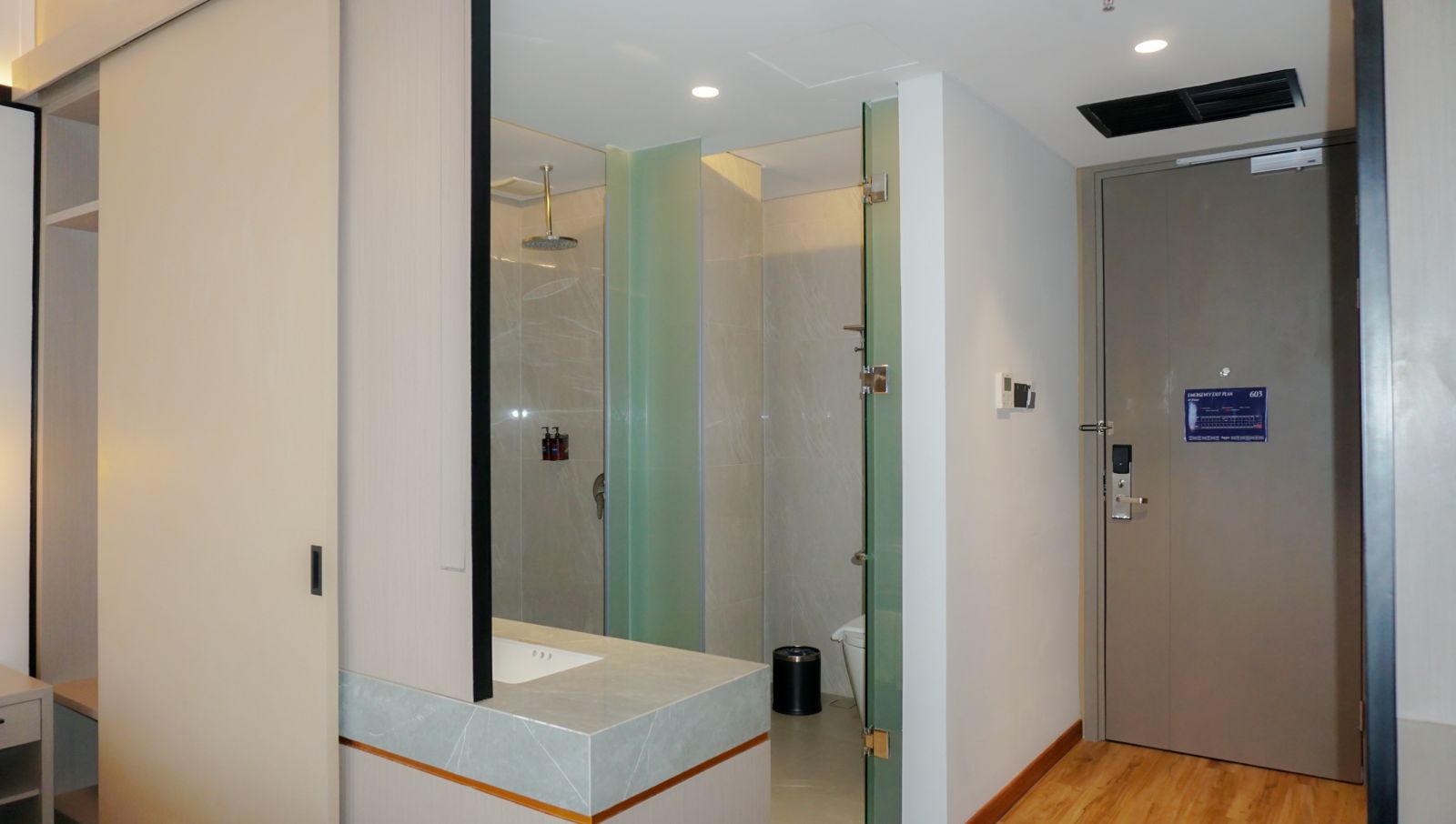 Nusatu by Artotel - Semarang Room Type - Superior Room