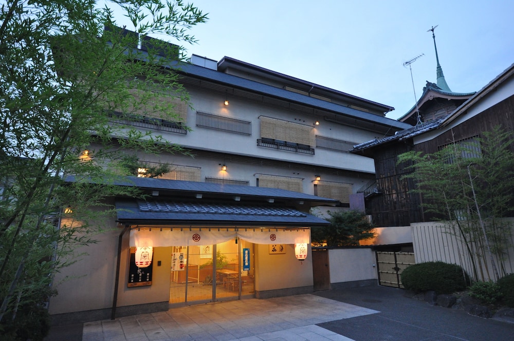 Karaku
