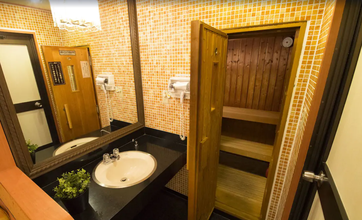 HOTEL METRO - Adult Only