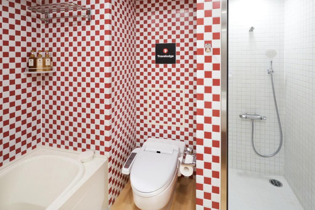 Travelodge Honmachi Osaka Room Type - Friends and Family Triple Room