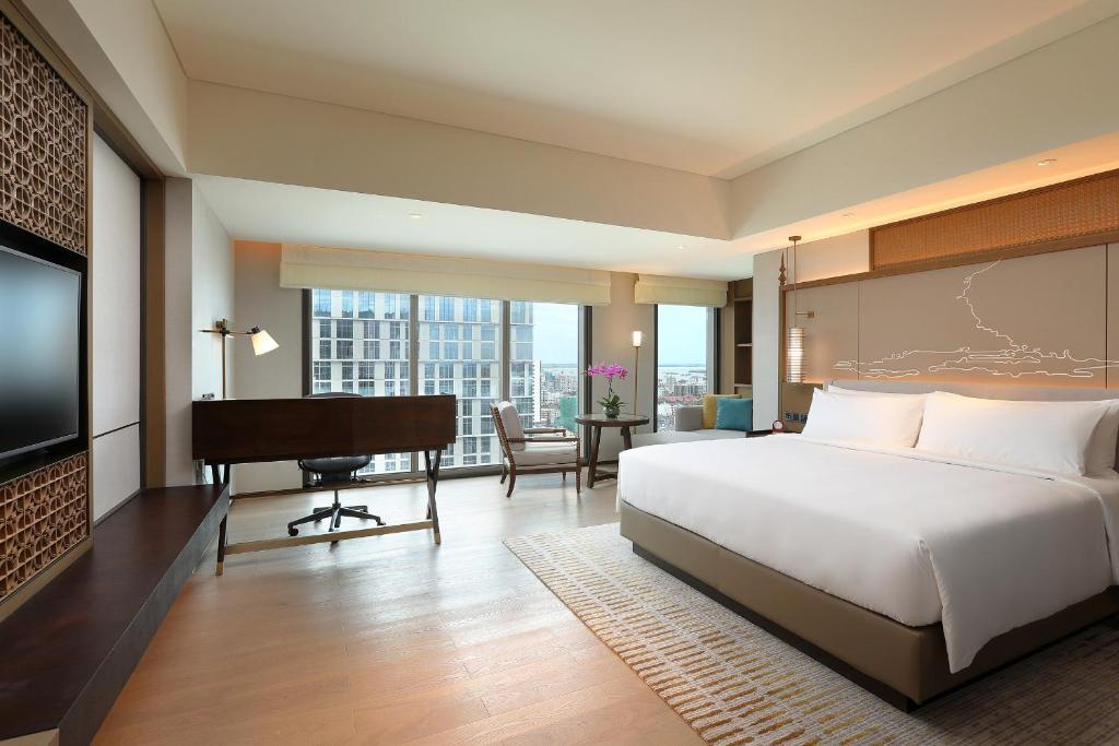 Pan Pacific Yangon Room Type - Premier Studio King