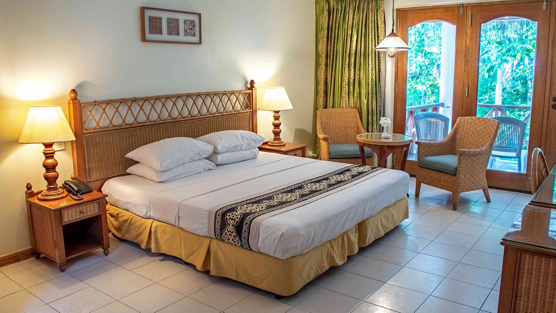 Fihalhohi Maldives Room Type - Deluxe Room (Sky)