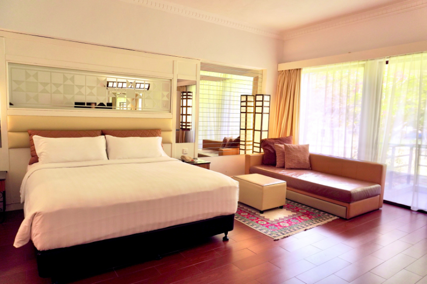 Holiday Villa Beach Resort & Spa Langkawi - Tap to explore photos