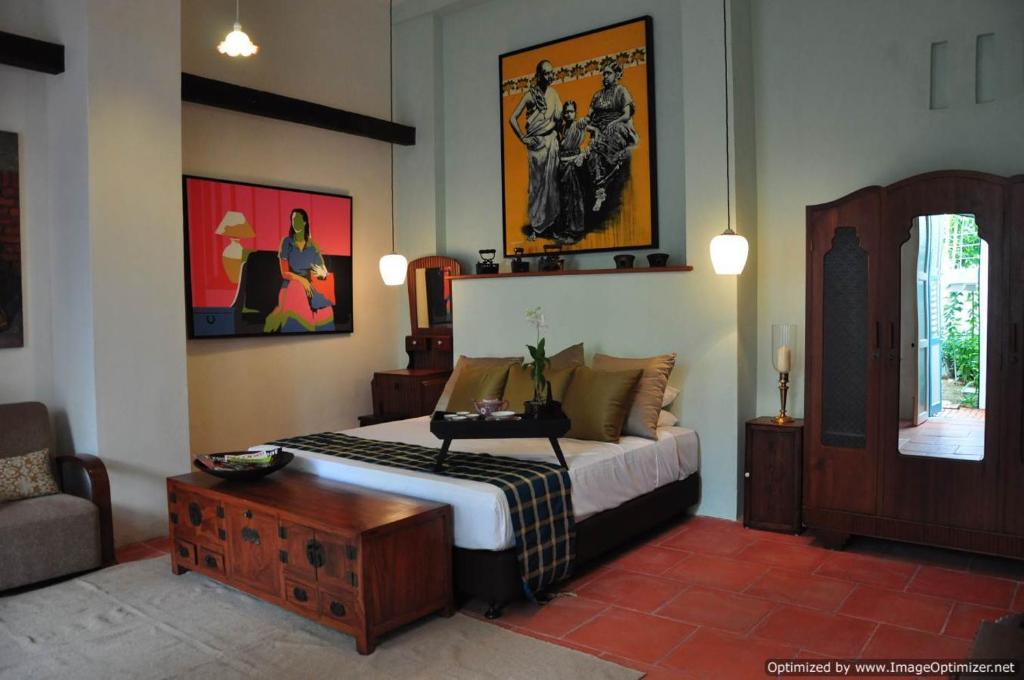23 LoveLane Penang Room Type - Straits Eclectic