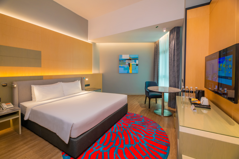 M World Hotel Room Type - Superior King