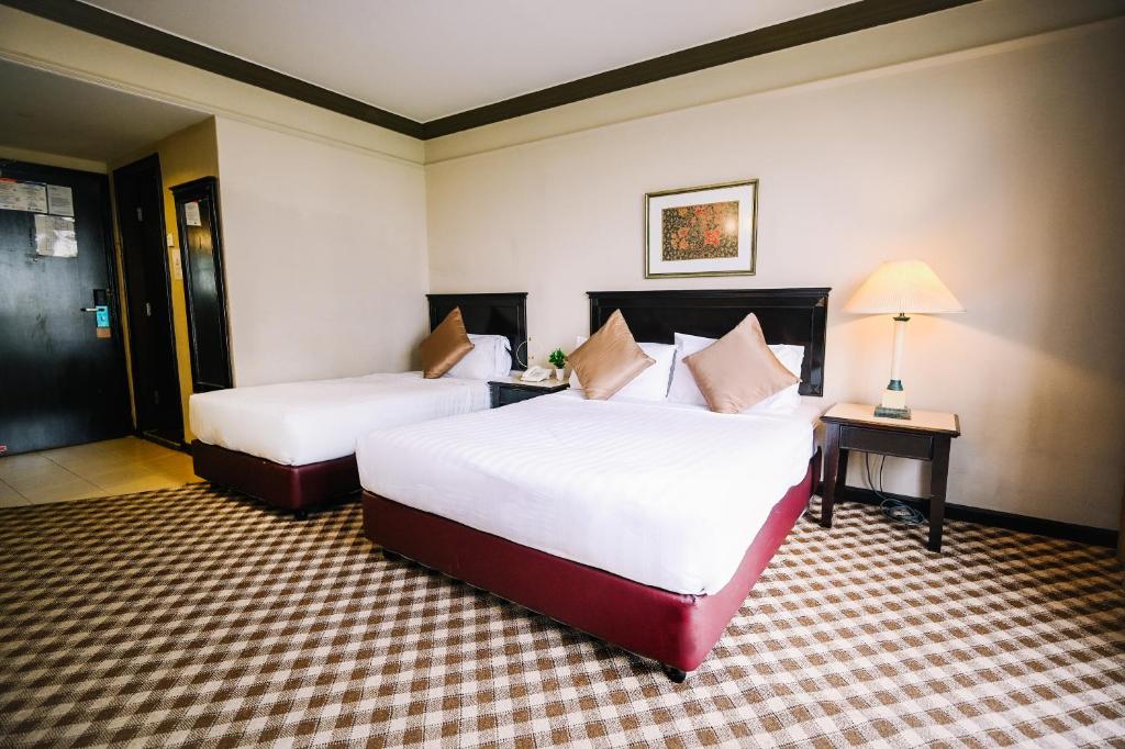 Kingston Hotel 9 - Jonker Street Malacca Room Type - Deluxe Triple Room Kingston Hotel 9 - Jonker Street Malacca Room Type - Deluxe Triple Room