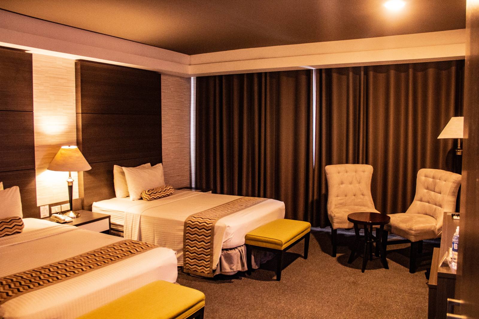 88 Courtyard Hotel Room Type - Deluxe Twin Room 88 Courtyard Hotel Room Type - Deluxe Twin Room