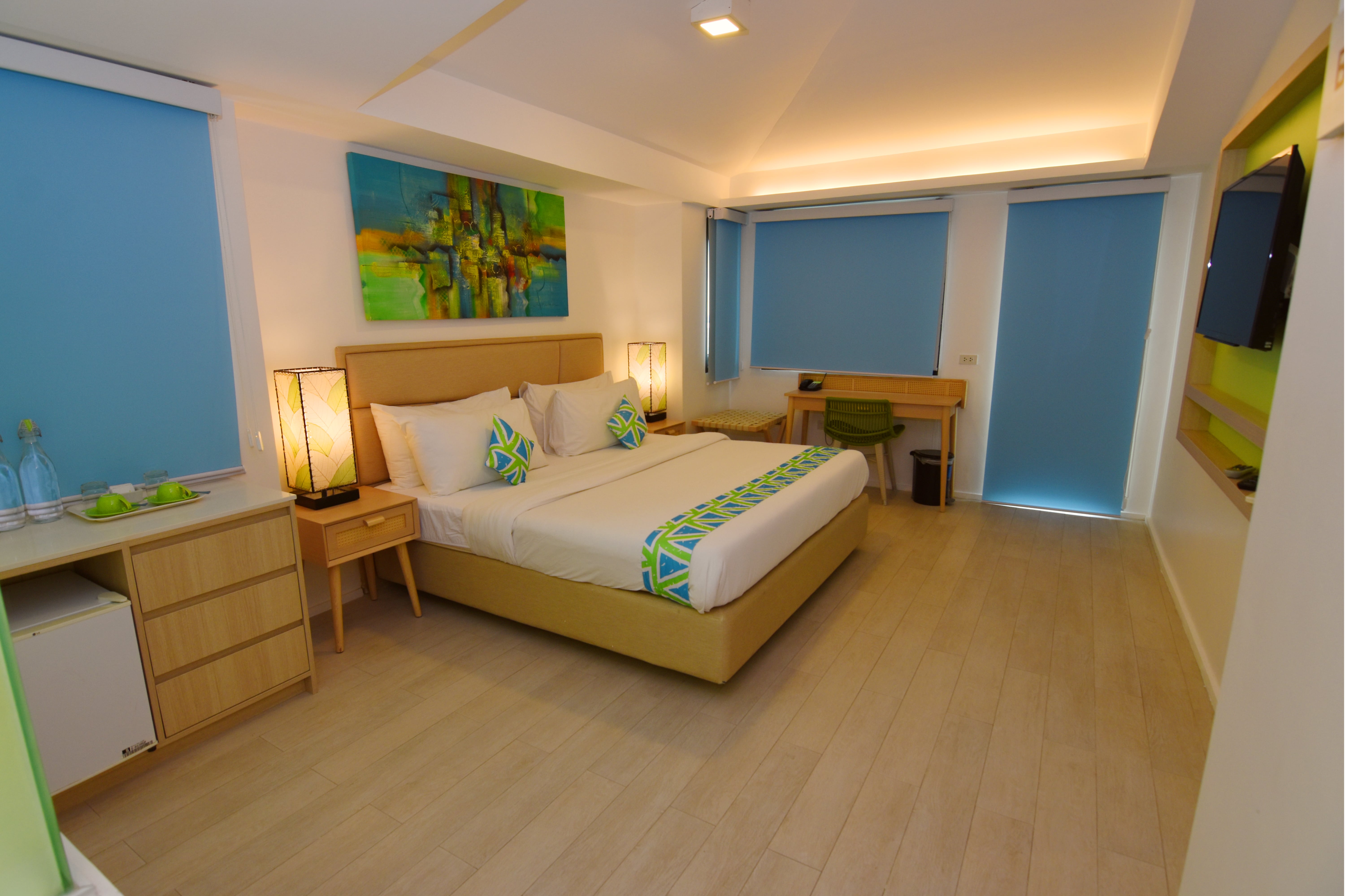 Lime Hotel Boracay Room Type - Penthouse King Room 