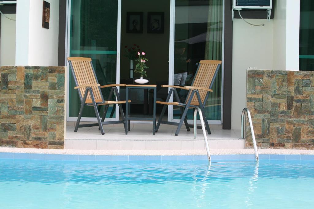 Boracay Ocean Club - Tap to explore photos
