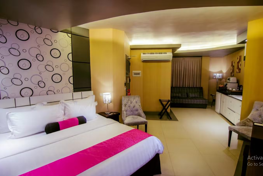 Eloisa Royal Suites Room Type - Junior Suite