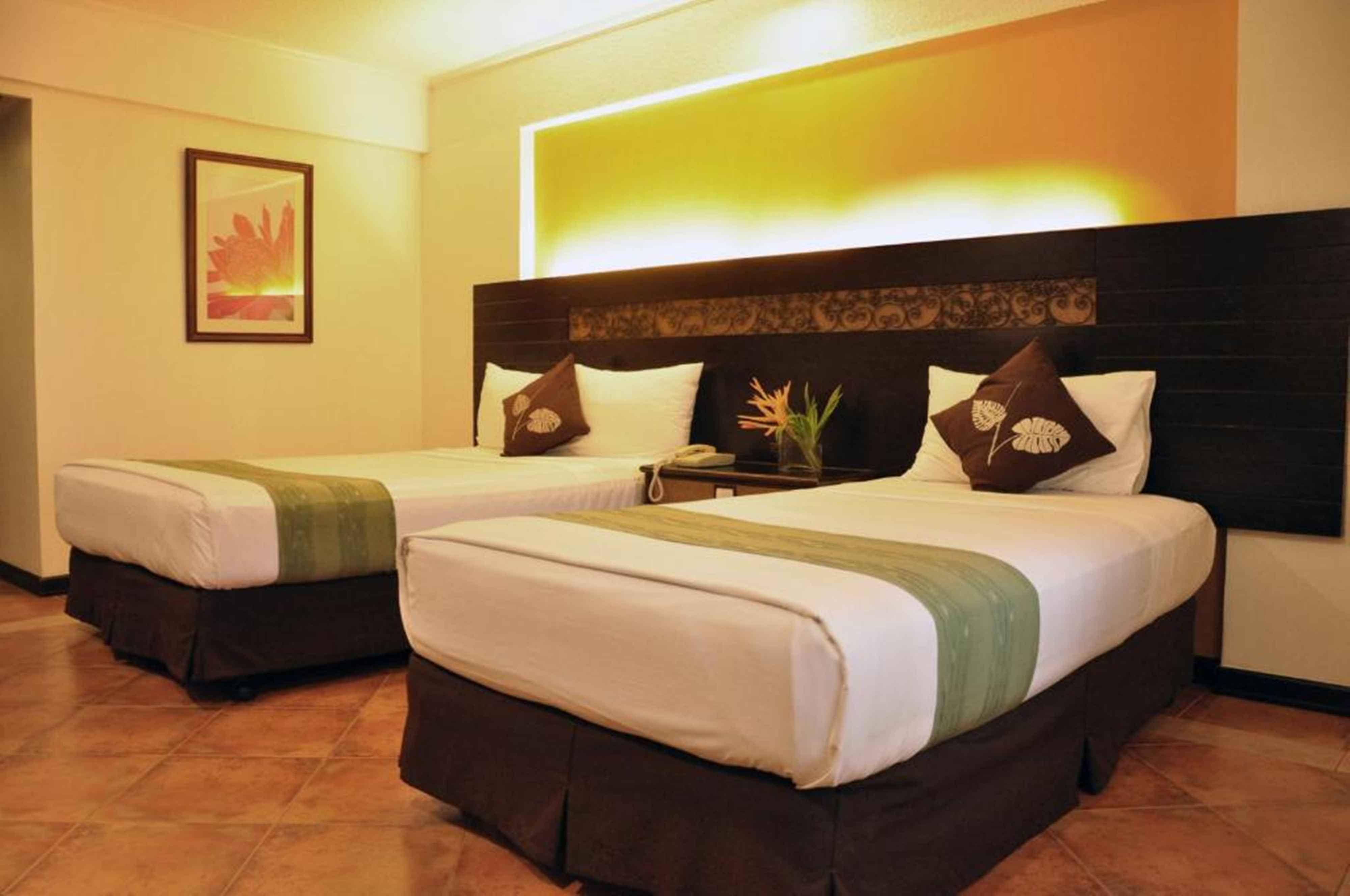 Montebello Hotel, Cebu Room Type - TWIN DELUXE