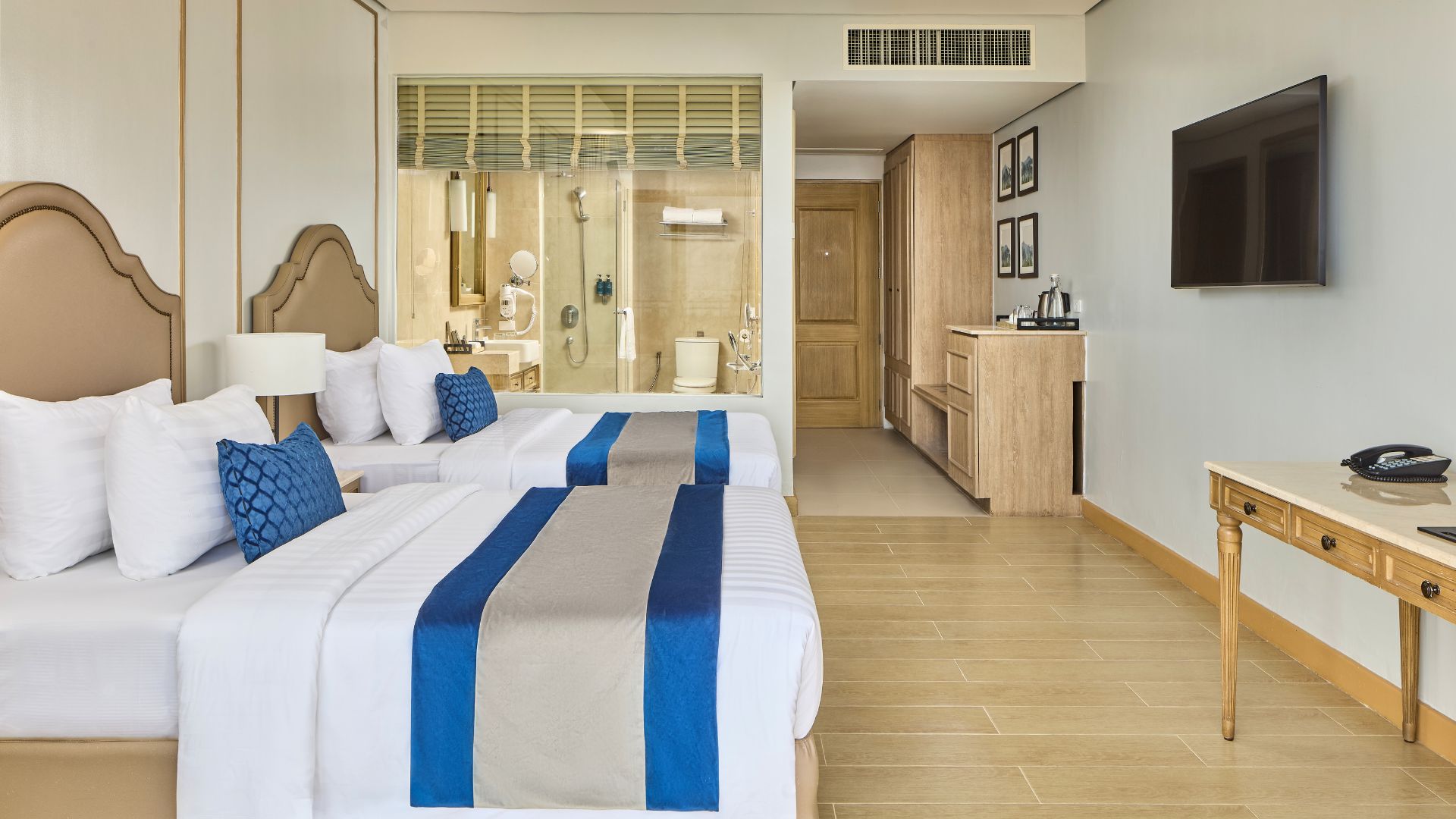 Twin Lakes Hotel near Tagaytay Room Type - Deluxe Twin Room