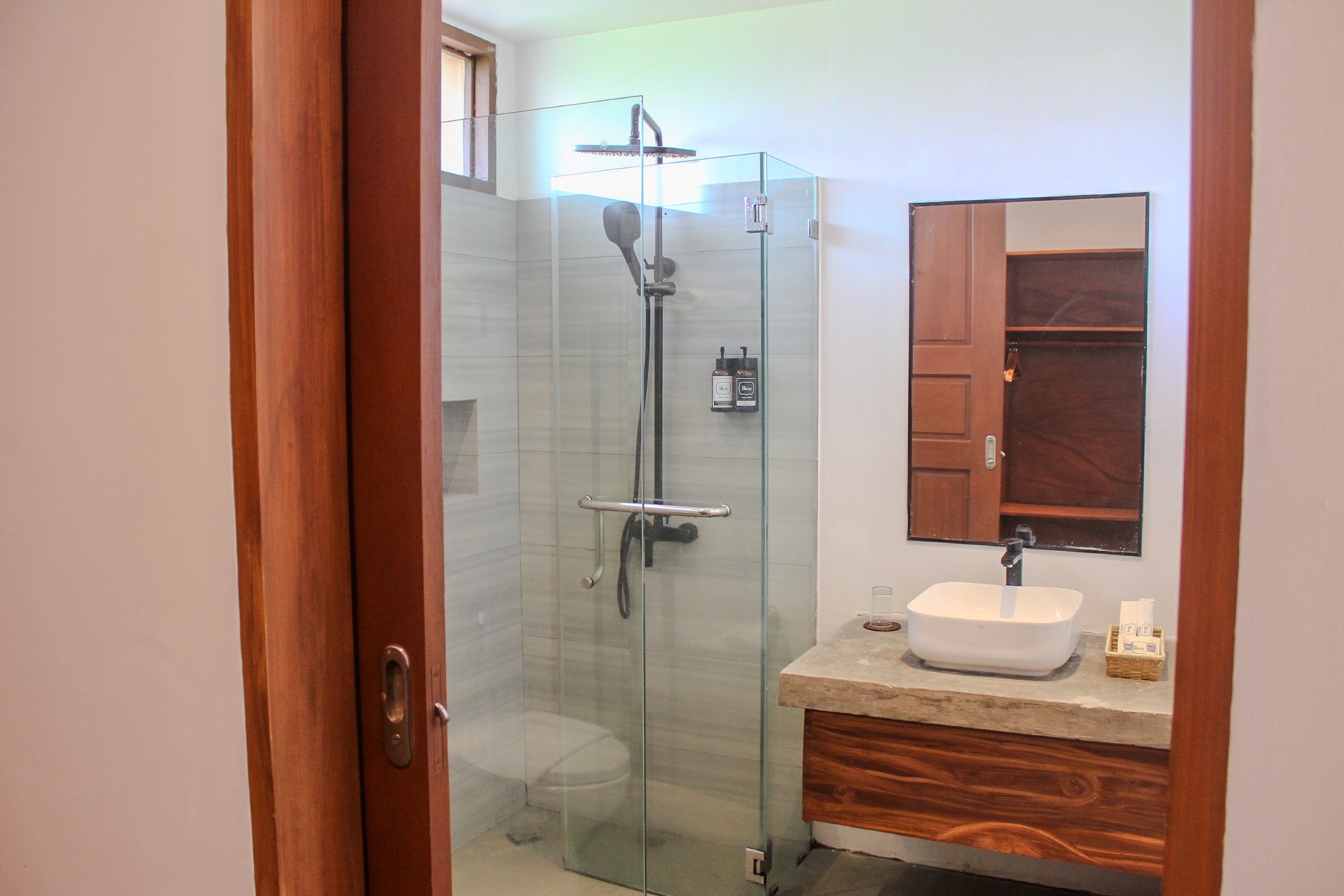 The Henry Resort at Kermit Siargao Room Type - Double Room