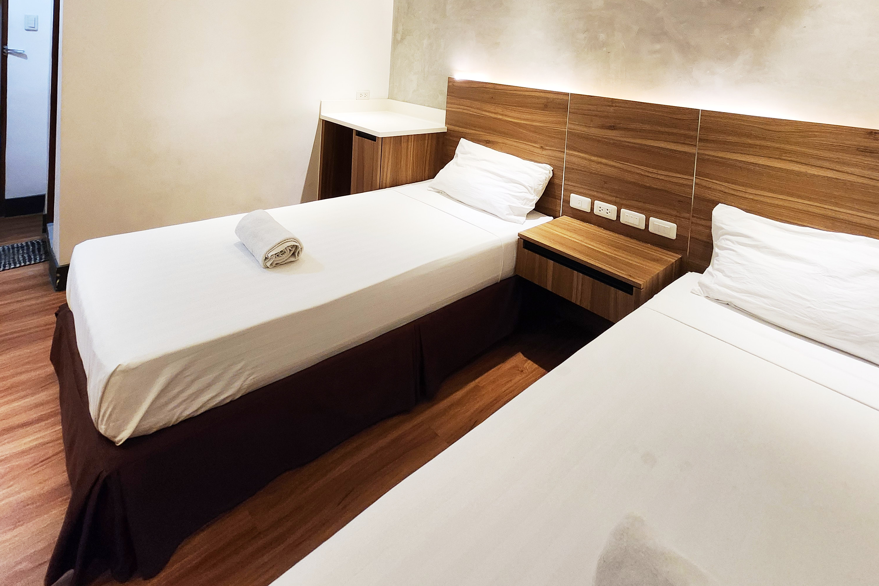 Boulevard Pension Hotel Cebu Room Type - Standard Twin Room