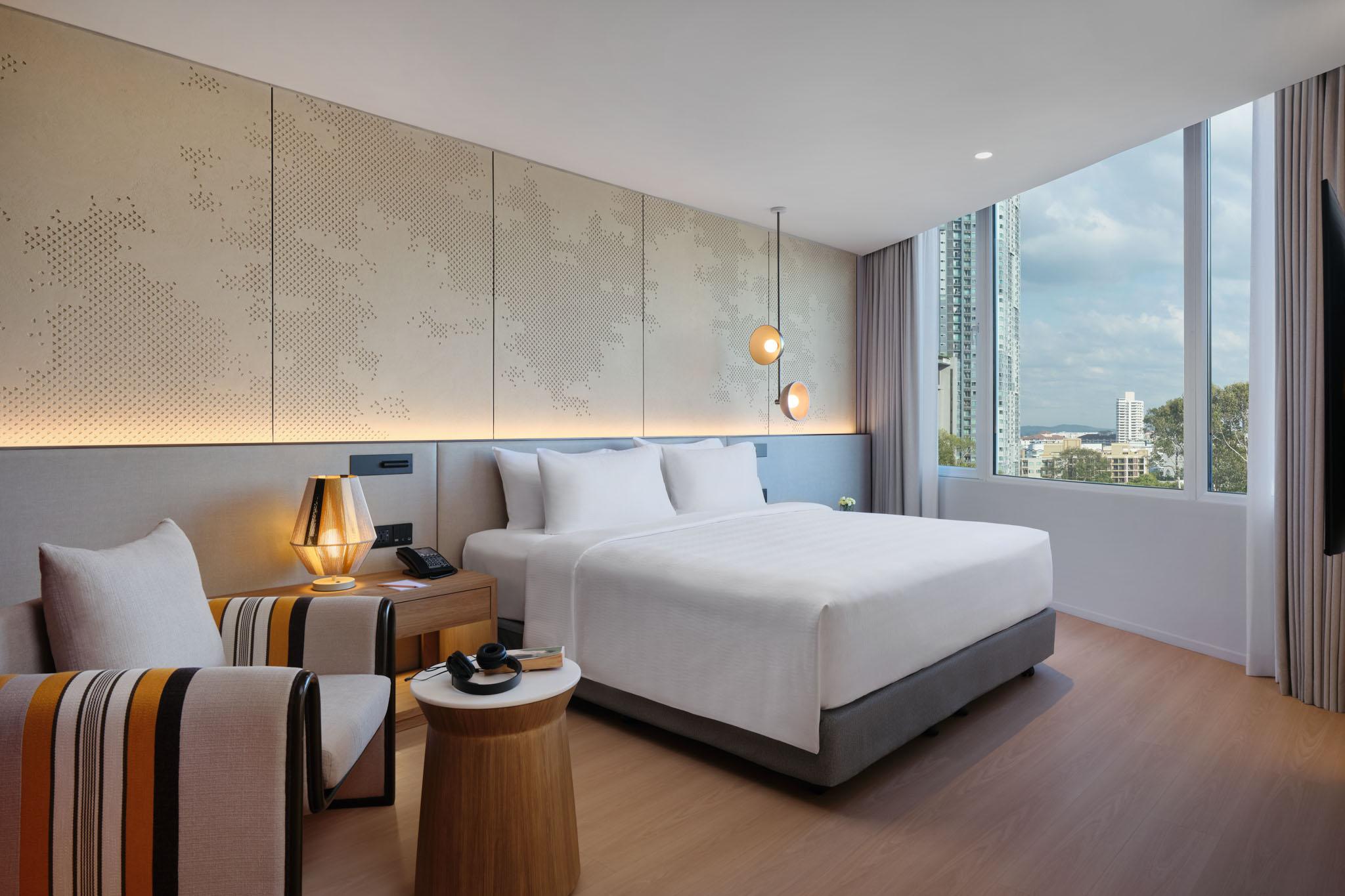 Hard Rock Hotel Pattaya Room Type - Silver Suite Family with City View Hard Rock Hotel Pattaya Room Type - Silver Suite Family with City View
