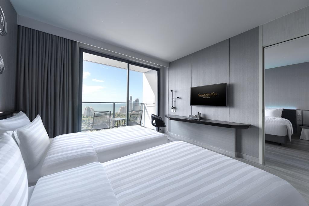 Grande Centre Point Pattaya Room Type - Deluxe Family Connecting Room
