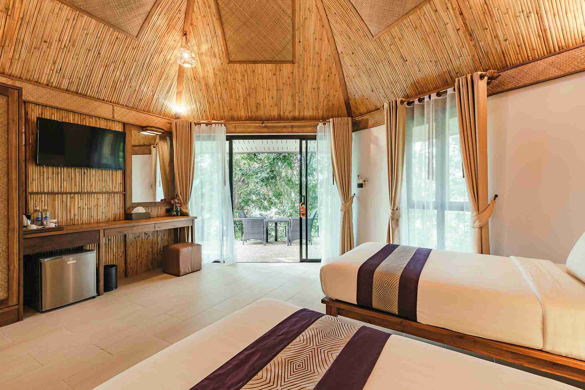 Aonang Fiore Resort & Spa - Tap to explore photos