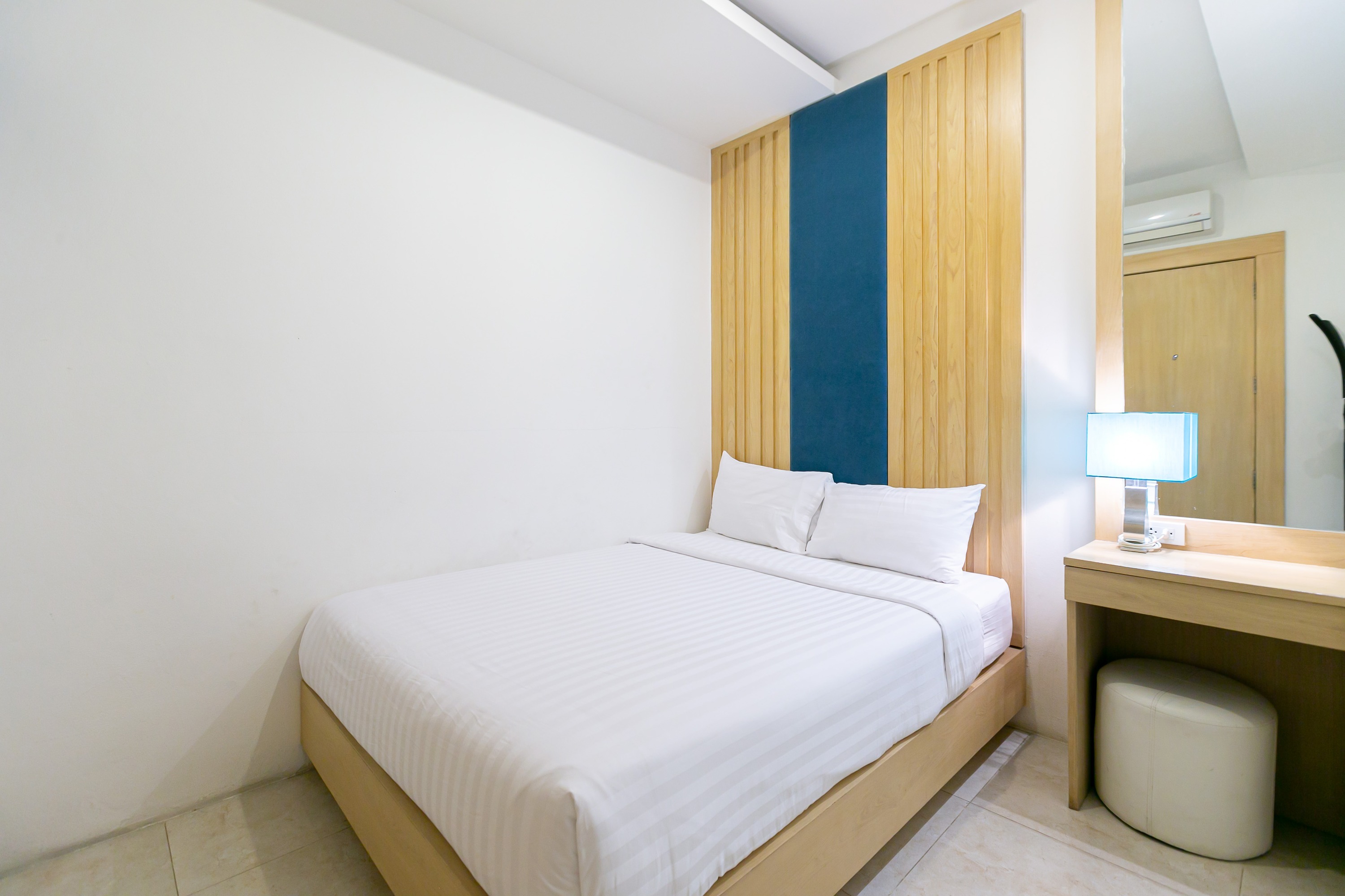The Bedrooms Hostel Pattaya Room Type - Private Double Bed Shared Bathroom