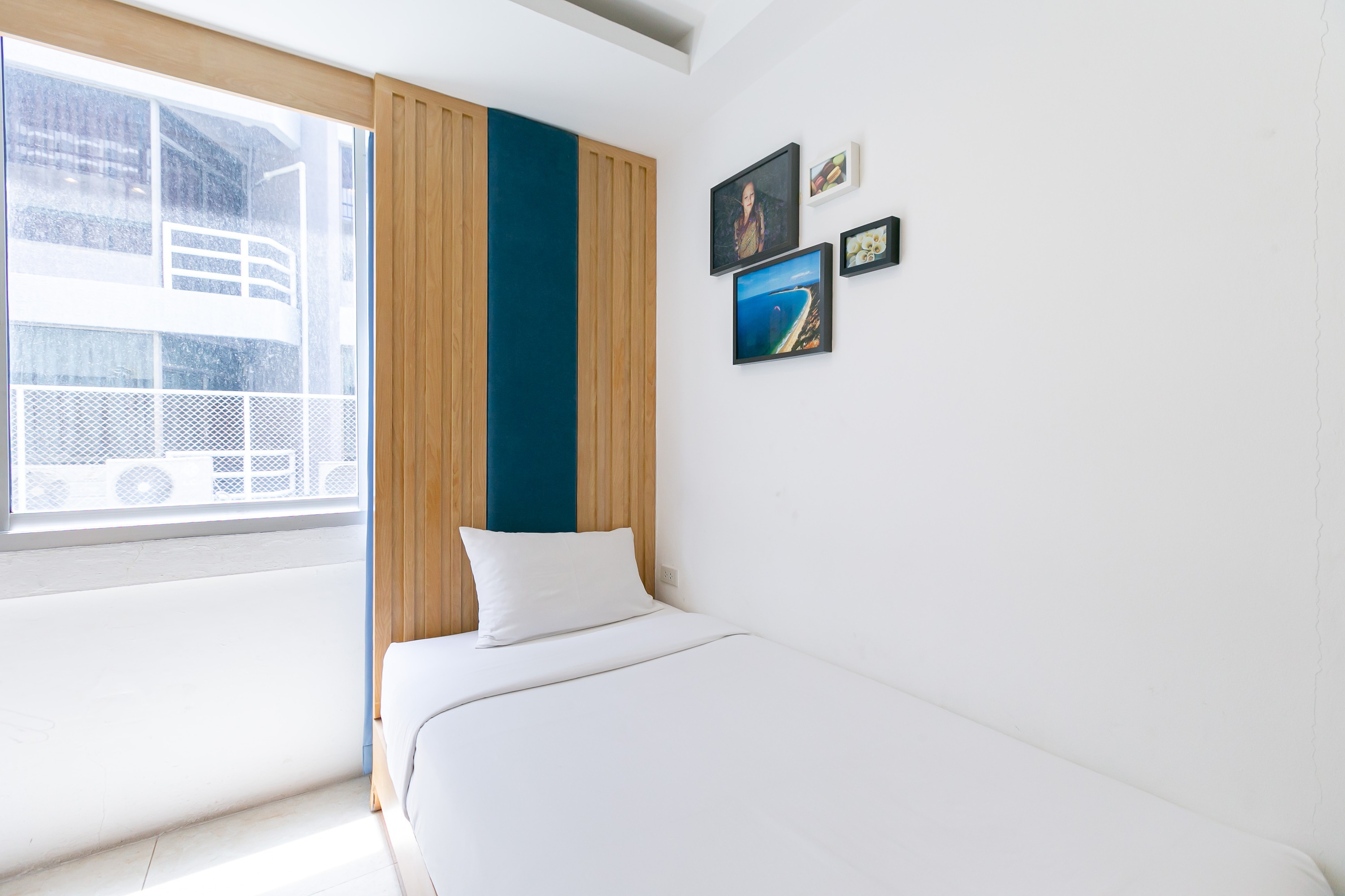 The Bedrooms Hostel Pattaya Room Type - Private Twin Room with Shared Bathroom